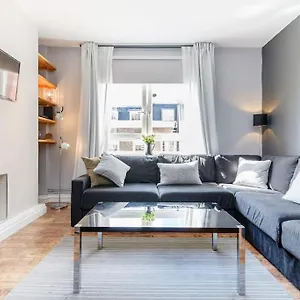 Bright, Modernised Close To Borough Market , London United Kingdom