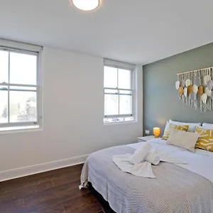 Imperial Corner House-whitechapel , London United Kingdom